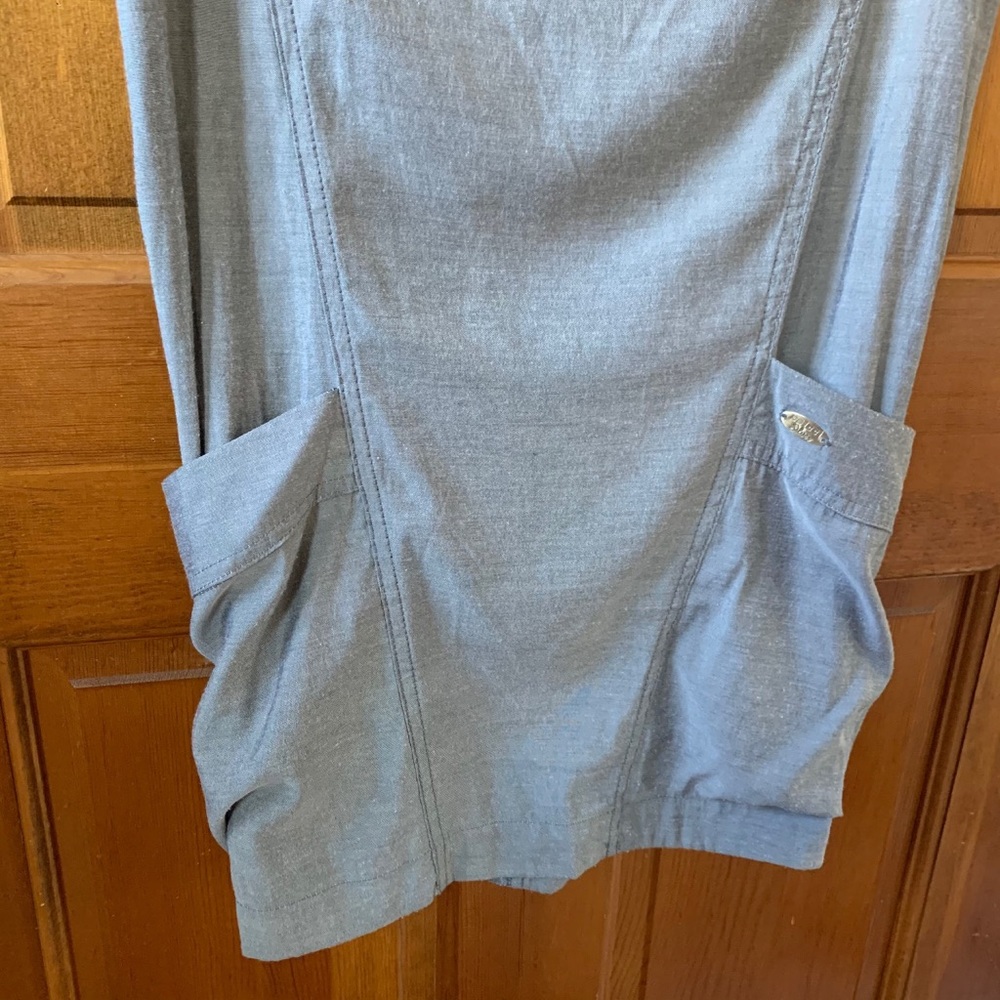 Colcci Silver gray dress with pockets open back short sleeve boat neck grey - Picture 3 of 9